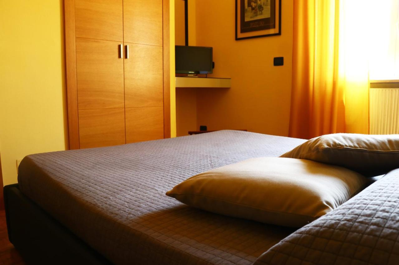 ספולטו Hotel Clarici מראה חיצוני תמונה