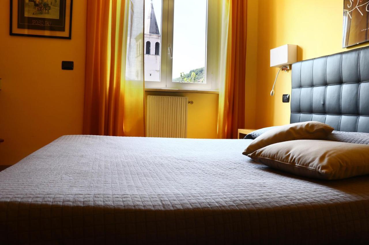 ספולטו Hotel Clarici מראה חיצוני תמונה