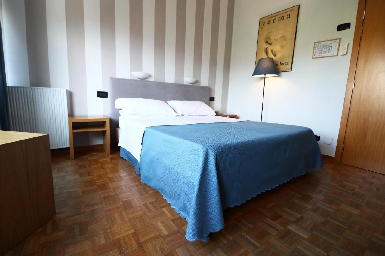ספולטו Hotel Clarici מראה חיצוני תמונה